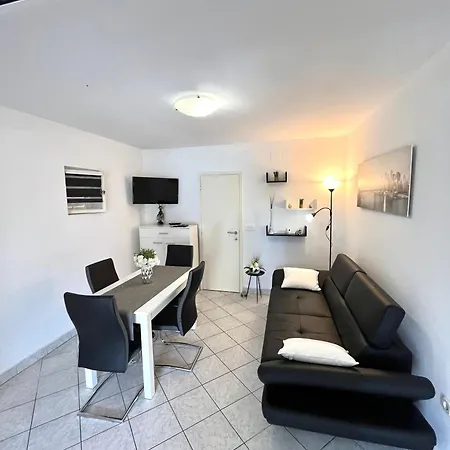 Apartamento Lucia Tribalj